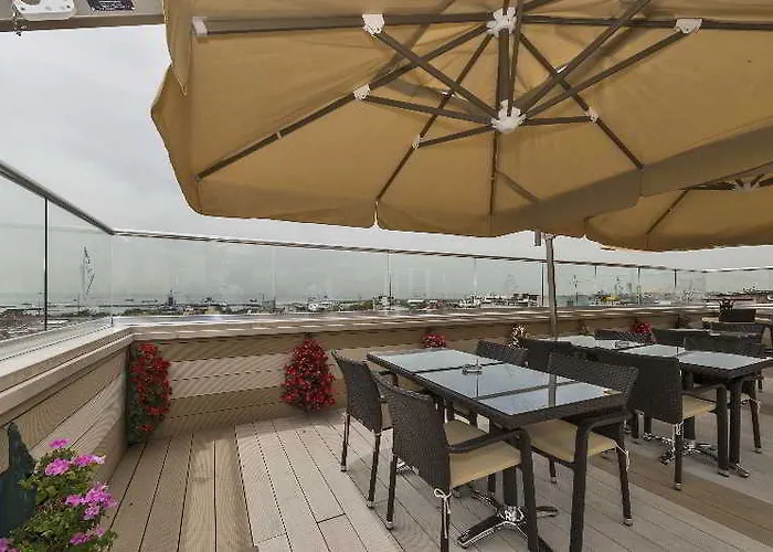 达客门酒店2 酒店 3*