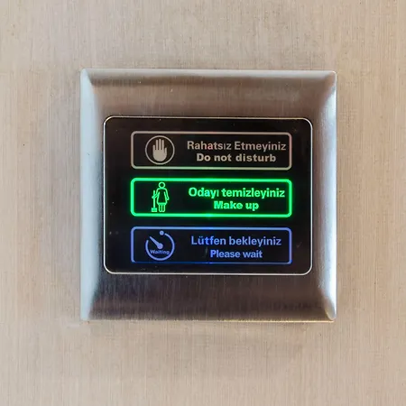 ダークメン ホテル2 ホテル 3*